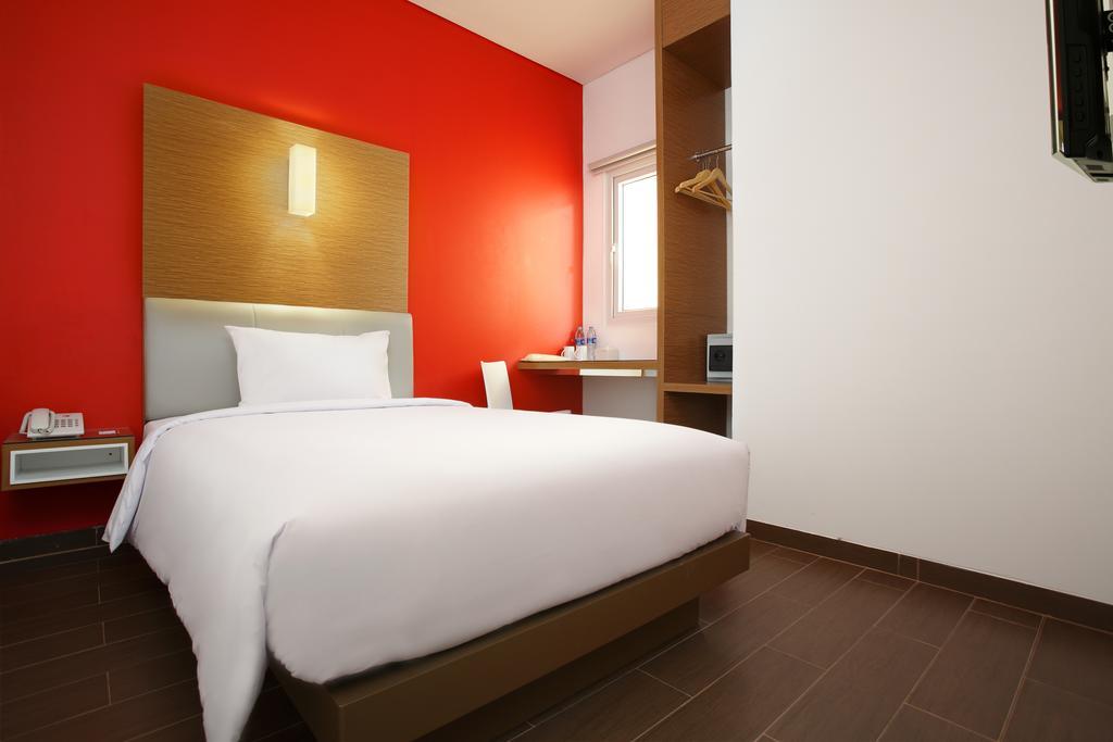 Amaris Hotel Cilegon Exterior foto
