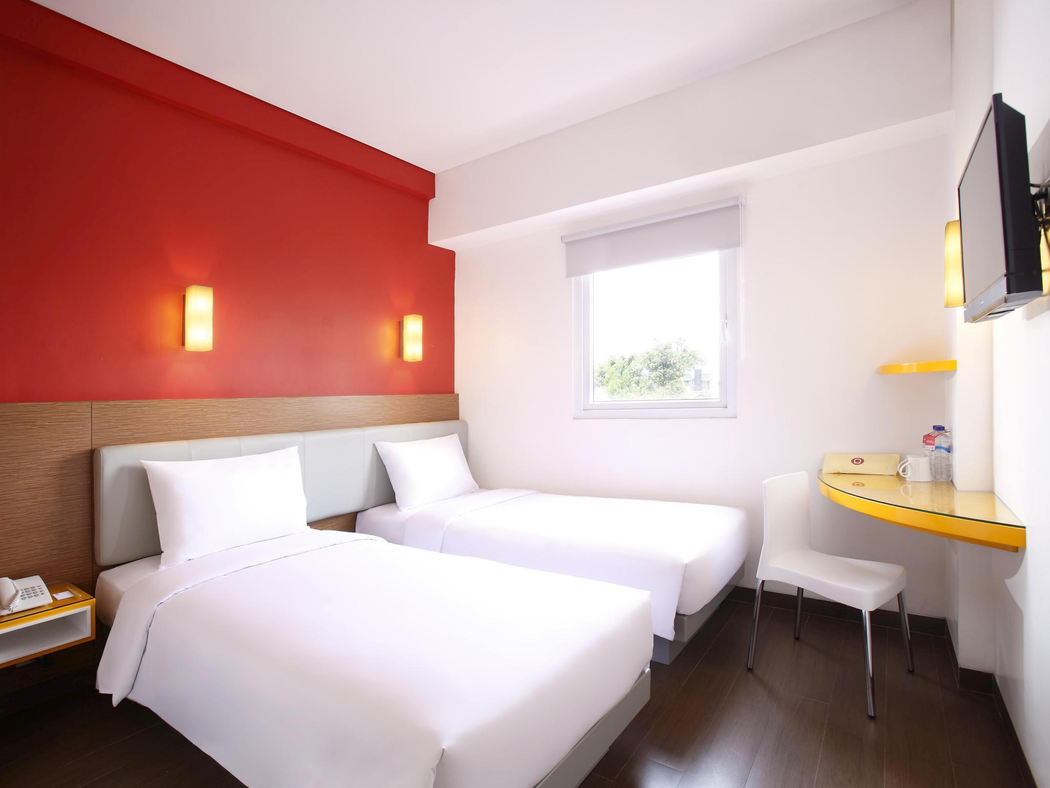 Amaris Hotel Cilegon Exterior foto