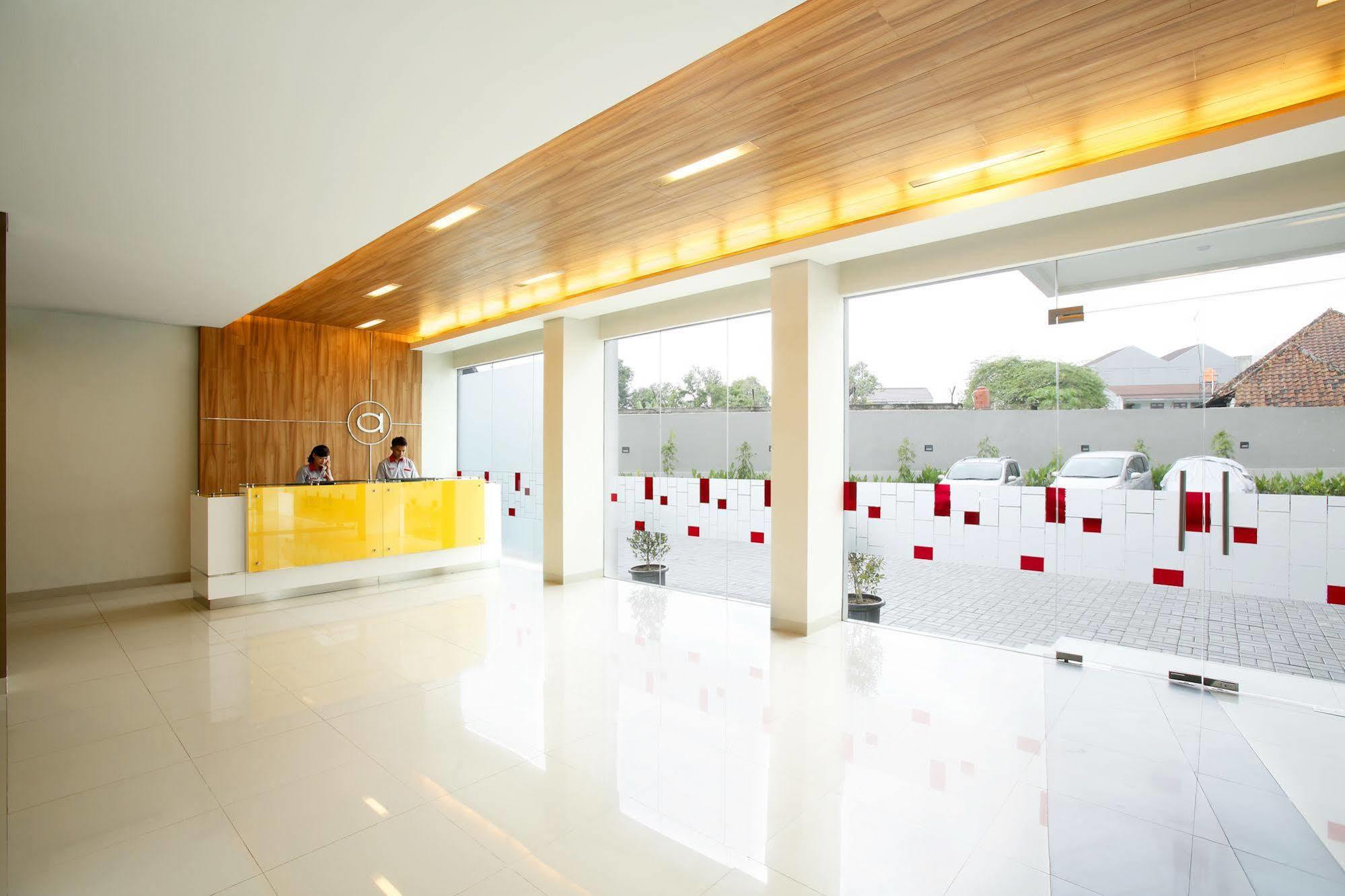 Amaris Hotel Cilegon Exterior foto